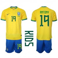 Koszulka piłkarska Brazylia Antony #19 Strój Domowy dla dzieci MŚ 2022 tanio Krótki Rękaw (+ Krótkie spodenki)